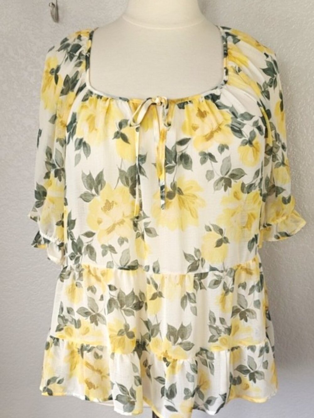 Torrid 2X Tiered Babydoll Top Puff Sleeves Scoop Neck